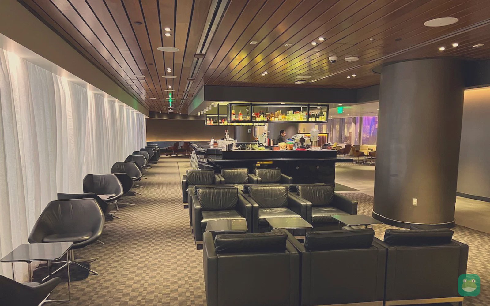 oneworld Lounge, LAX Tom Bradley International Terminal — seating