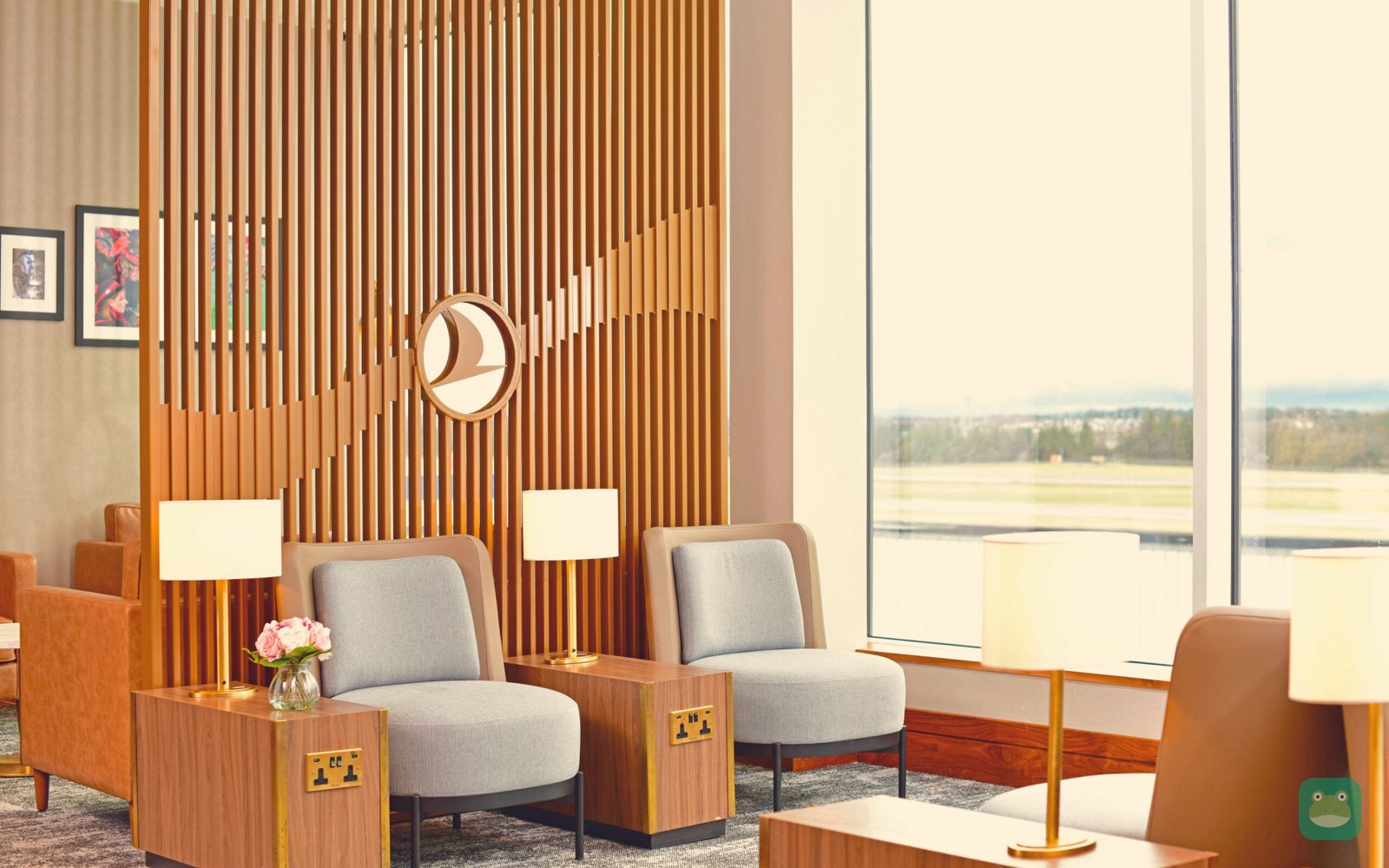 Inside the Turkish Airlines Lounge, Edinburgh