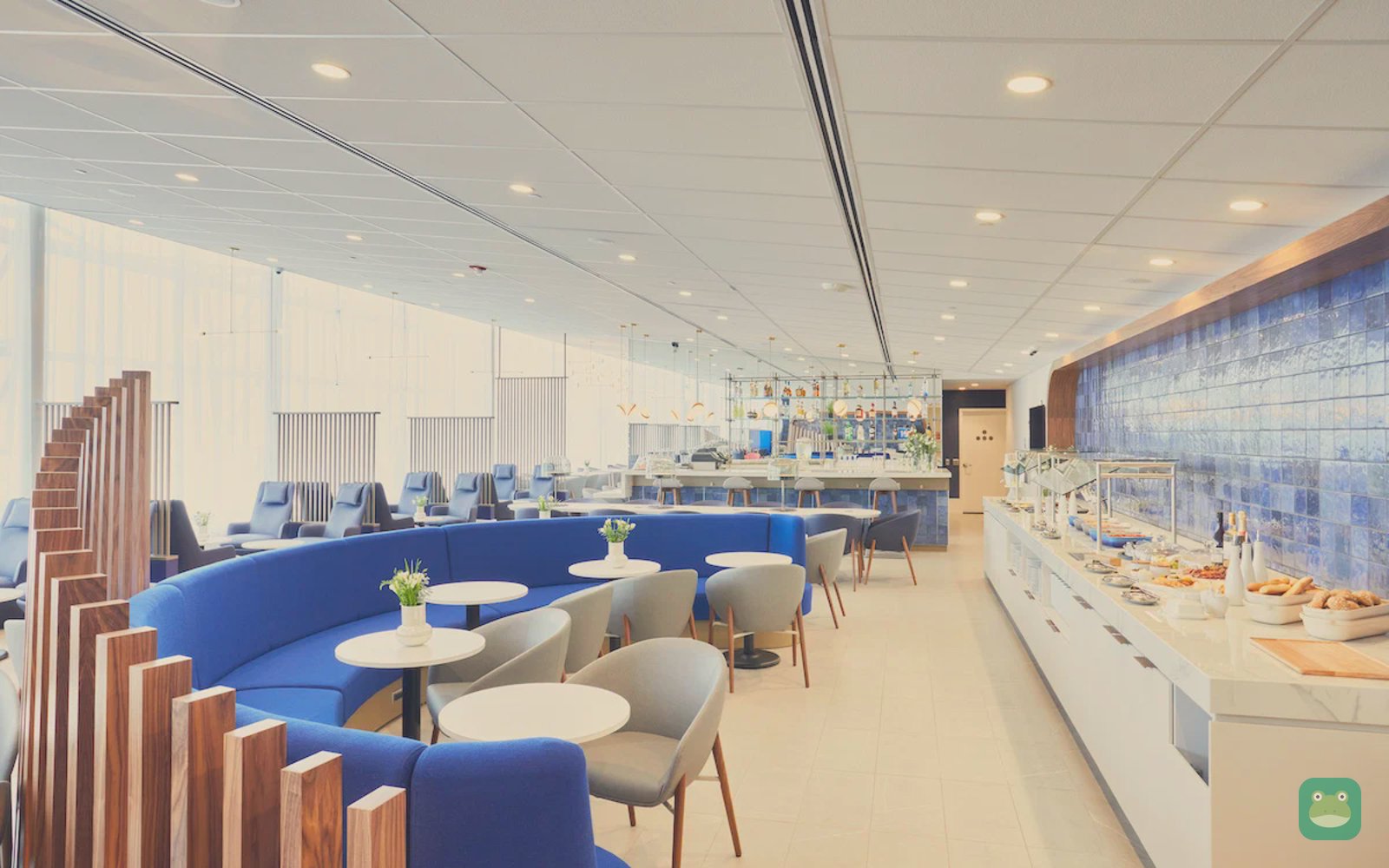 Air France-KLM Lounge (gate 57), YUL Domestic/International Jetty — lounge interior