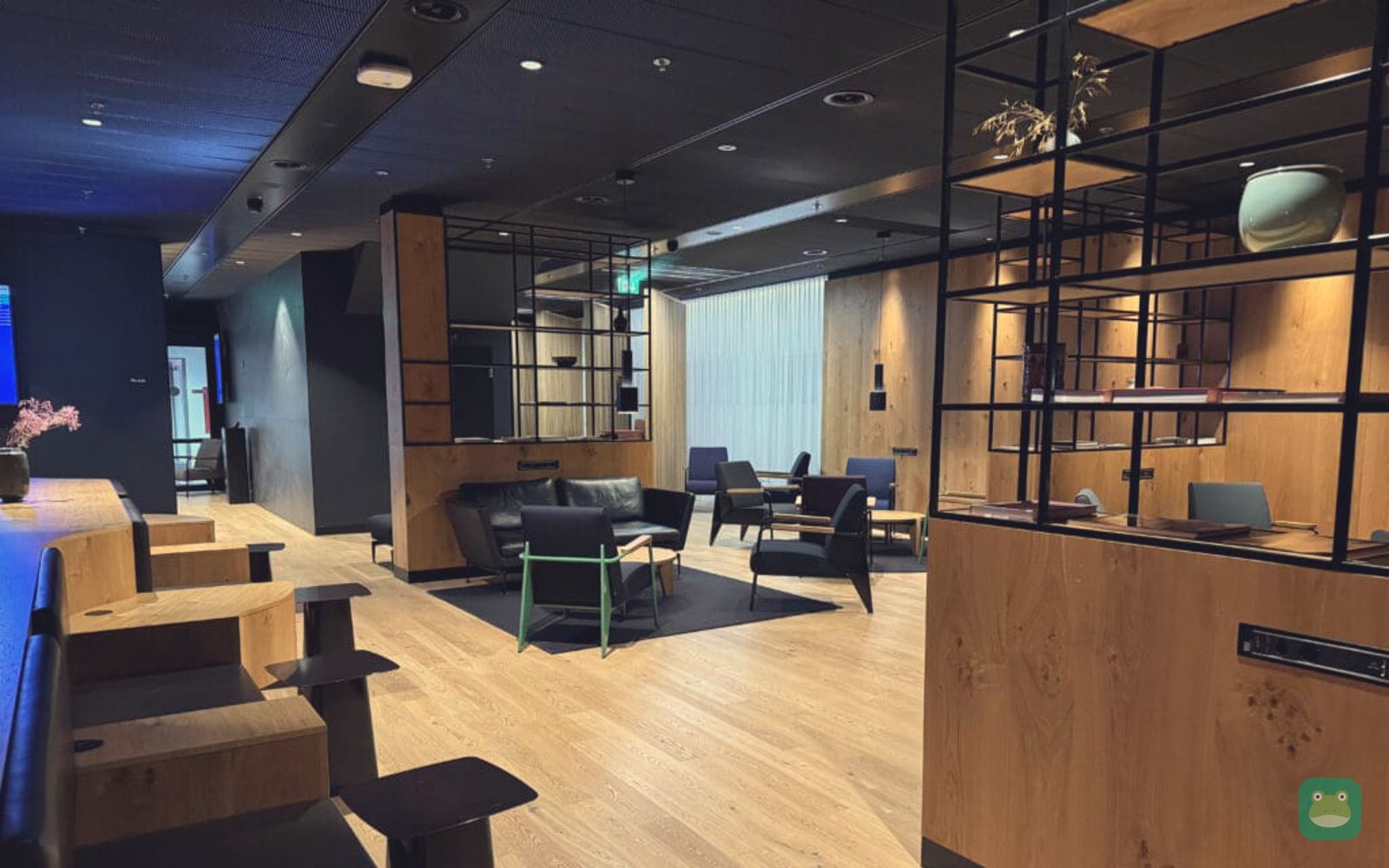 SWISS Lounge D (combined Business/Senator), ZRH (2026)