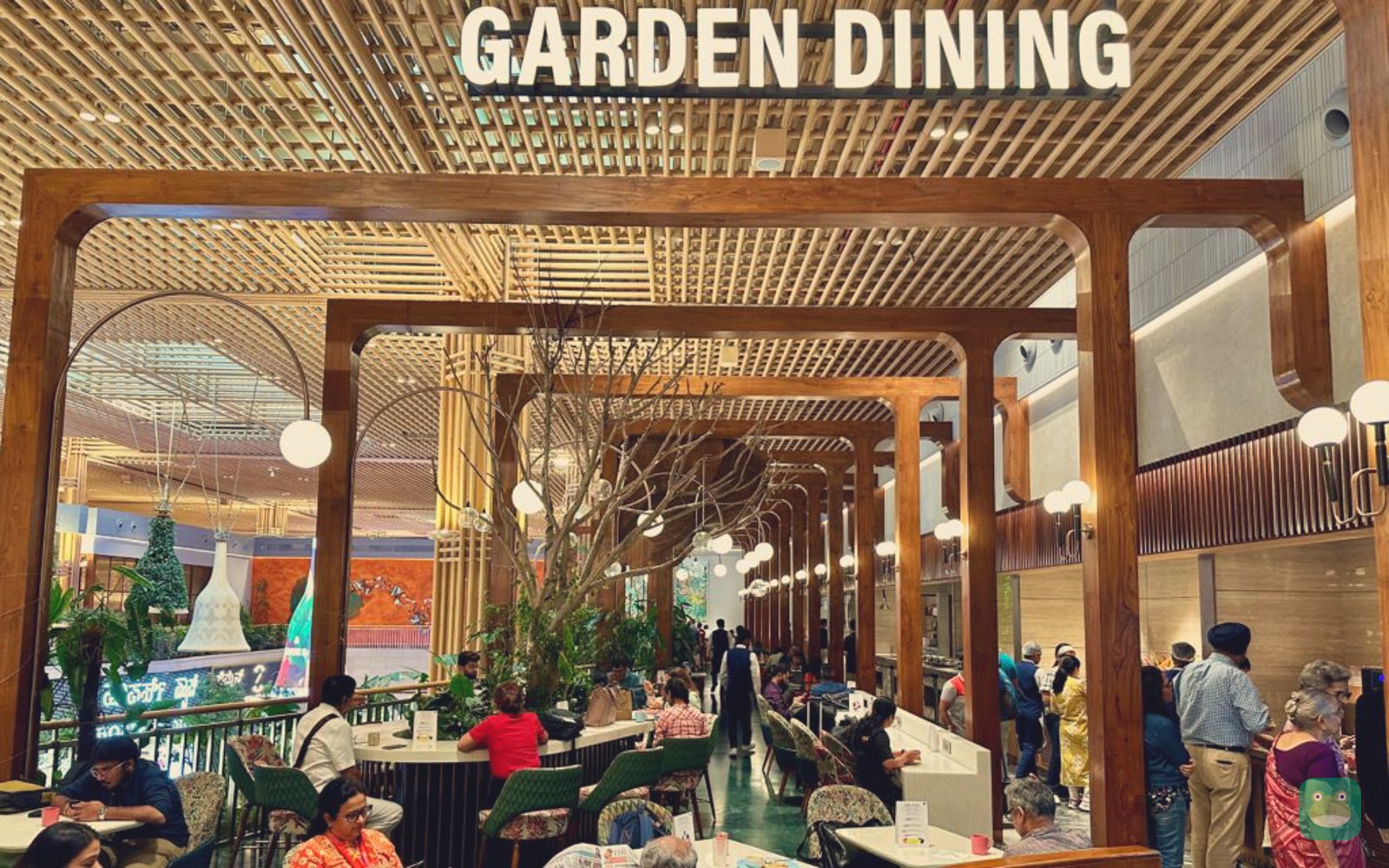 080 Domestic Lounge, BLR Terminal 2 — garden dining