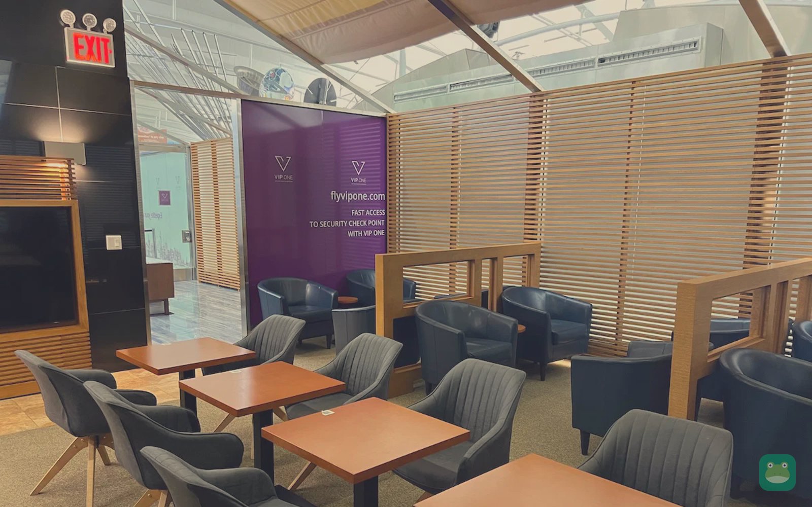 VIP One Lounge, JFK Terminal 1 — seating