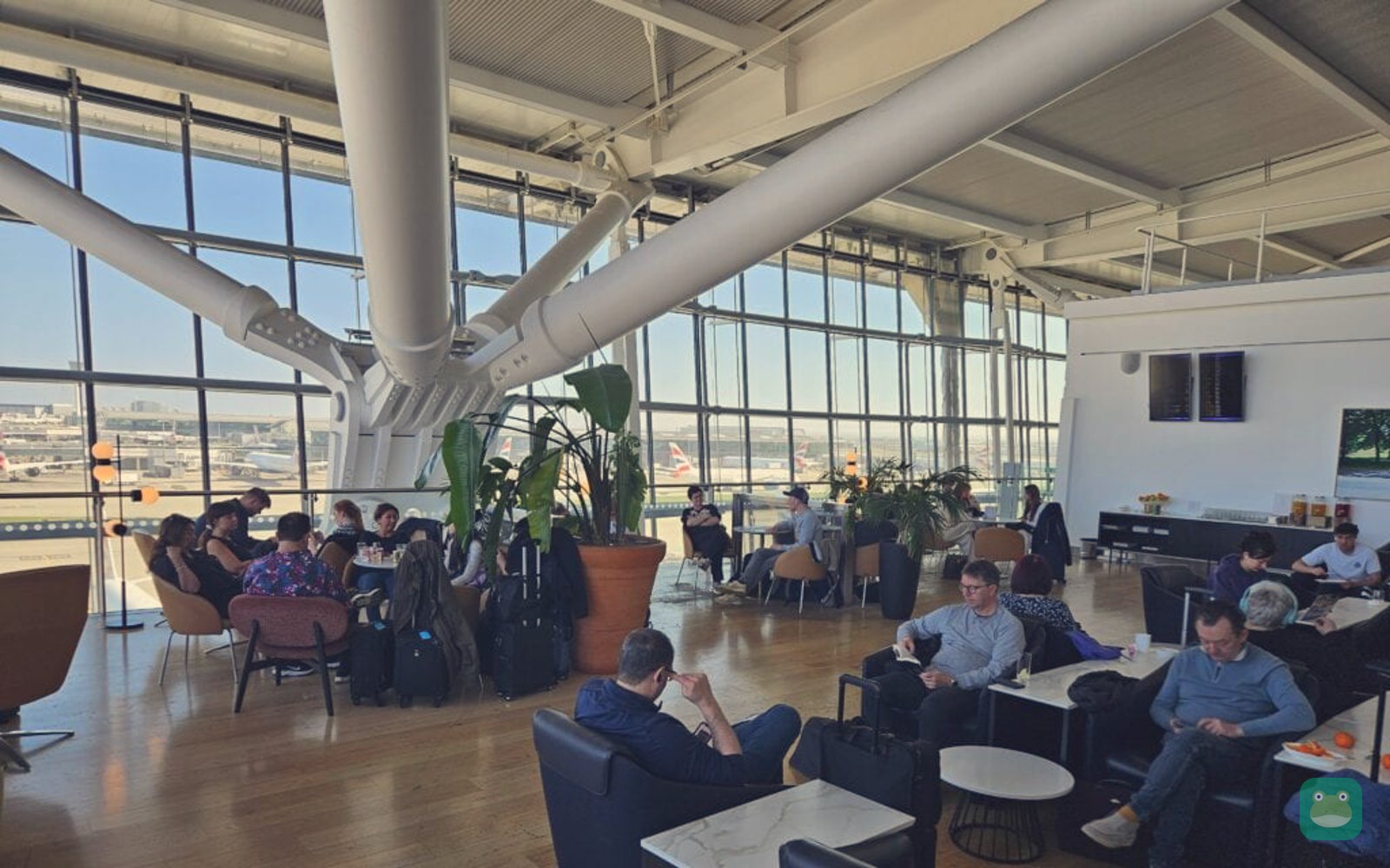 Balcony seating, British Airways Galleries Club North, Heathrow Terminal 5