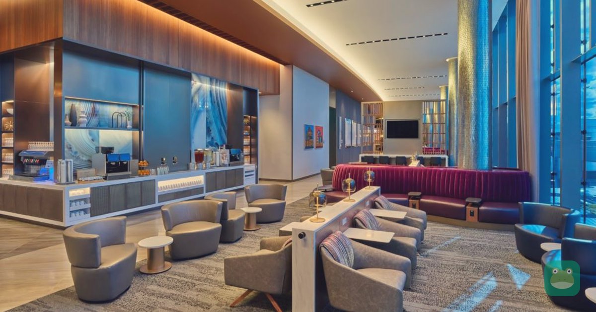Lounge seating in the Delta Sky Club, O'Hare Terminal 5