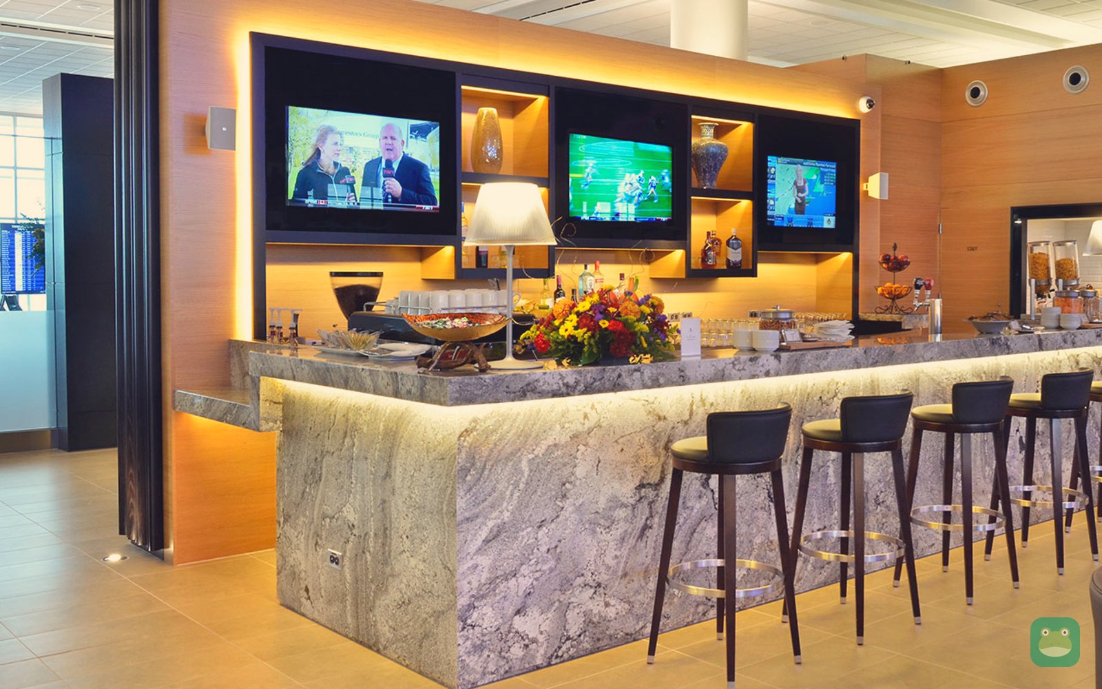 Plaza Premium Lounge, YWG Main Terminal — lounge interior