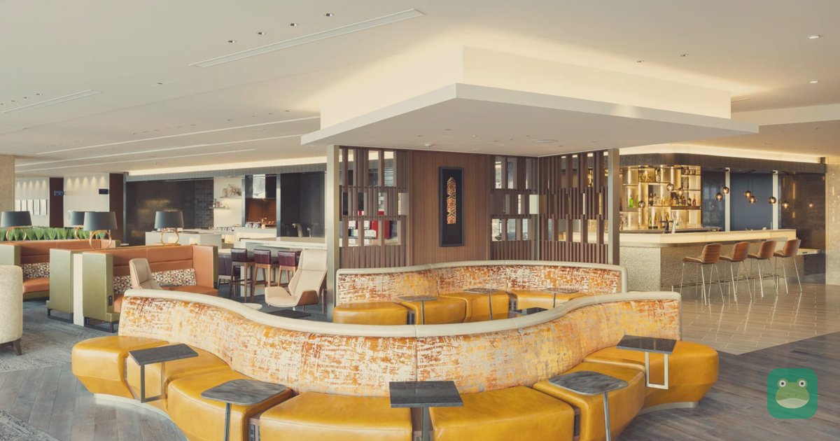 Delta Sky Club, HND Terminal 3 — seating area