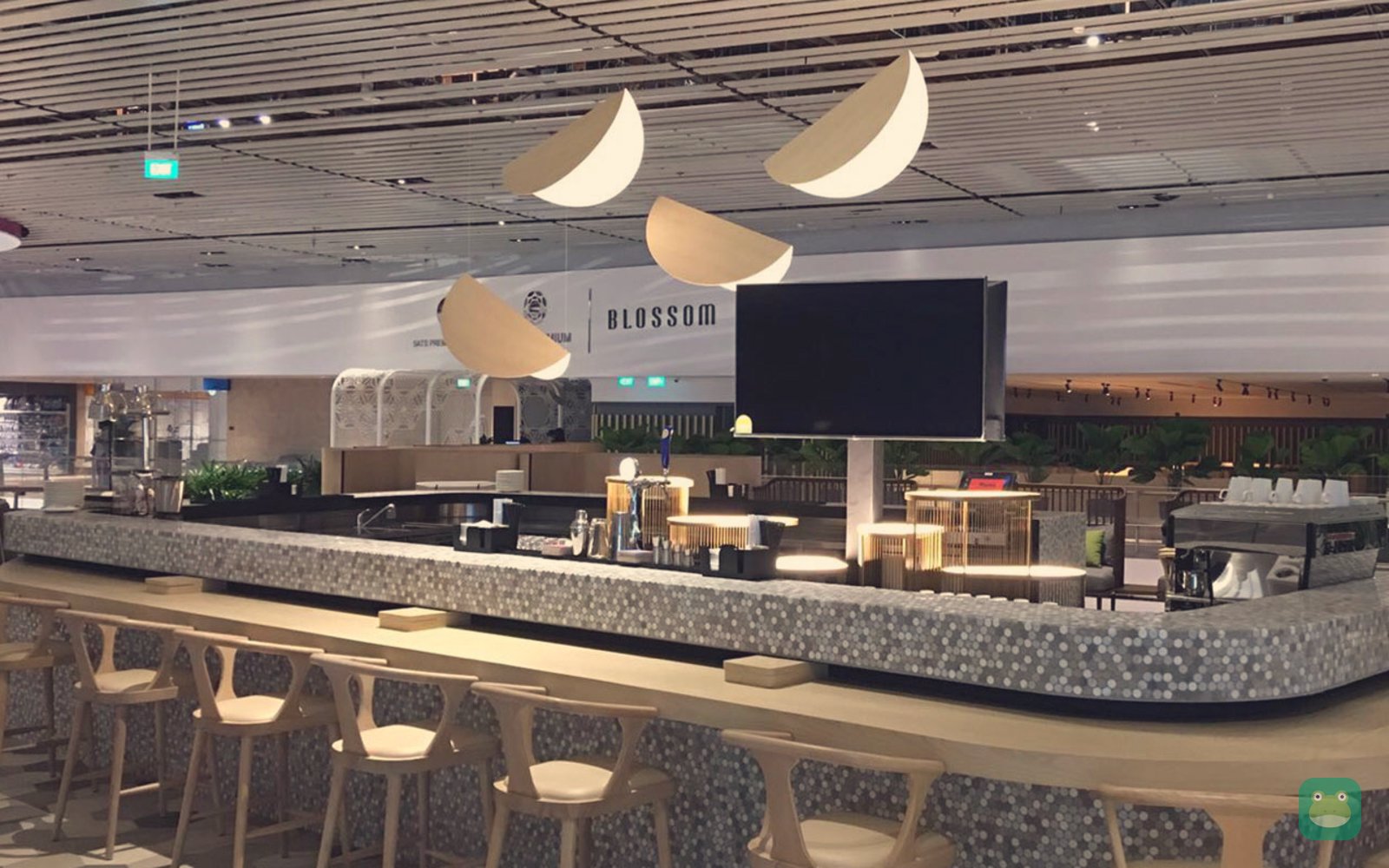 Blossom Lounge, SIN Terminal 4 — bar