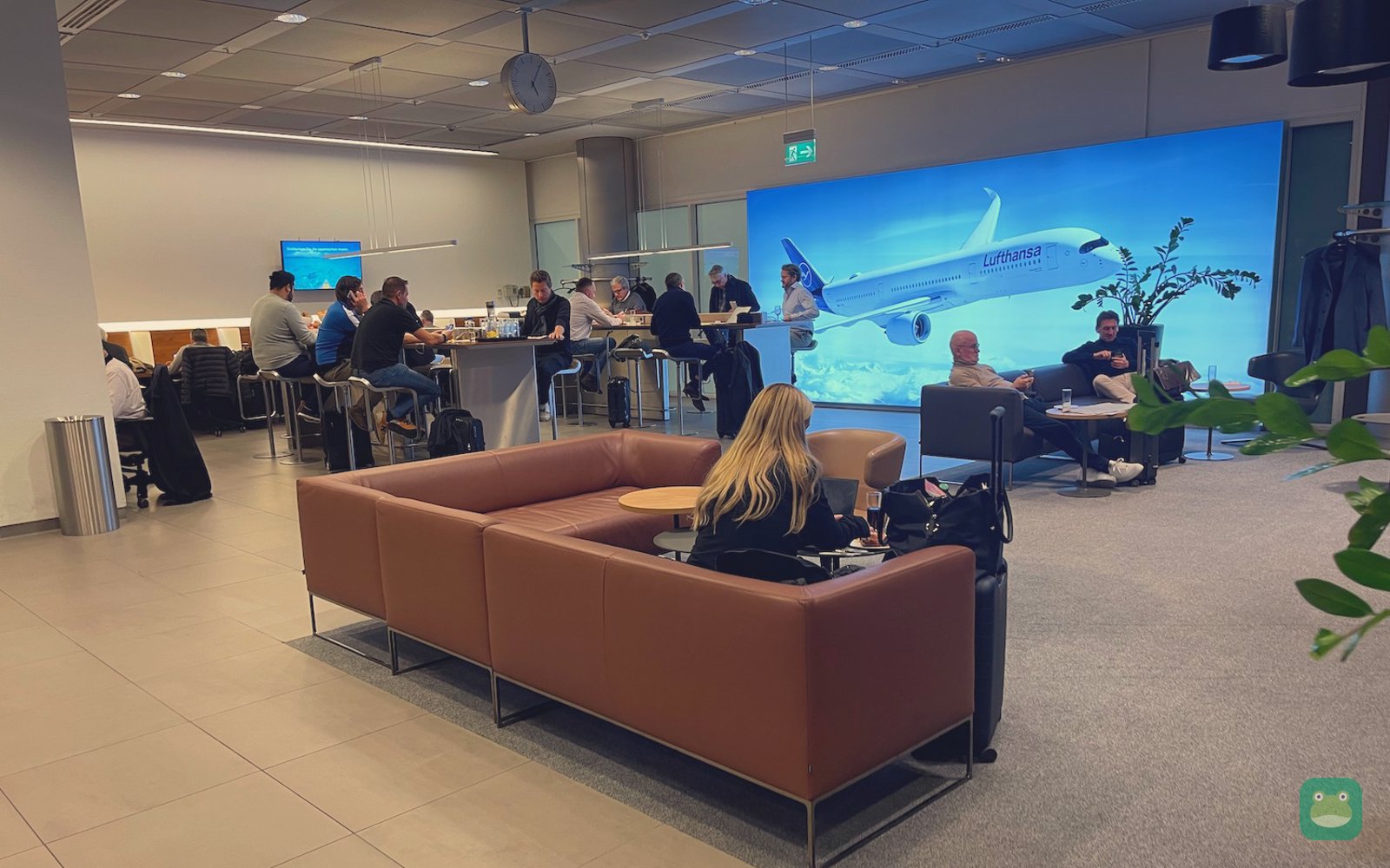 Lufthansa Senator Lounge G28 (Schengen), MUC Terminal 2 — seating area