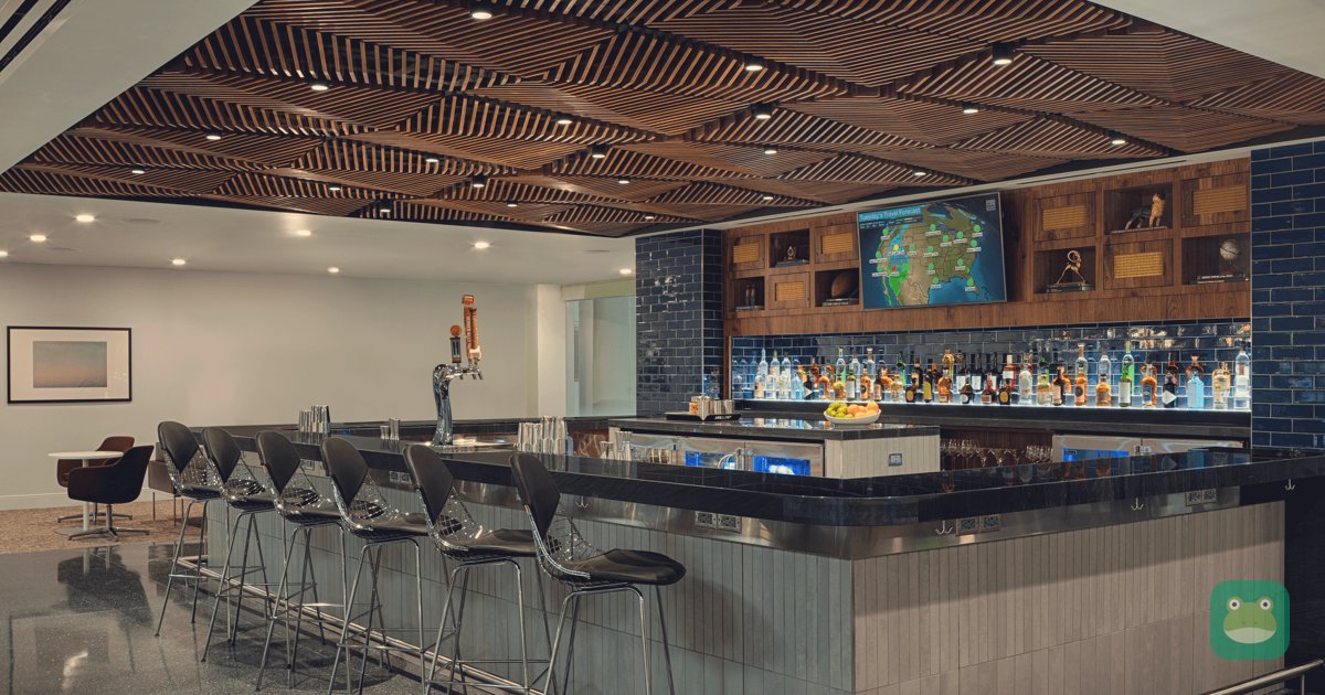 Main bar at The Centurion Lounge Denver