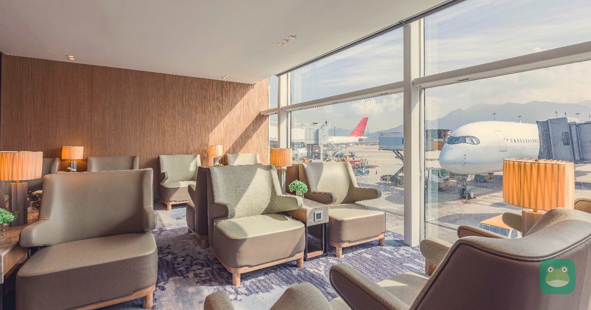Lounge seating with apron view