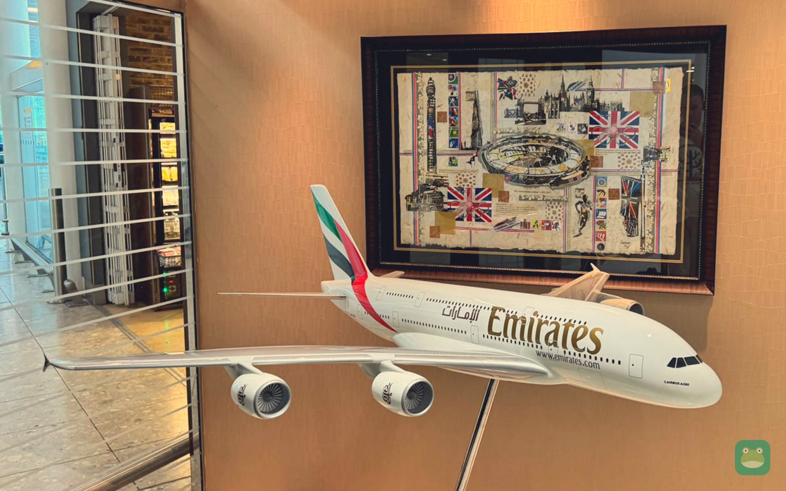 Main lounge with floor-to-ceiling windows, Emirates Lounge, Heathrow Terminal 3