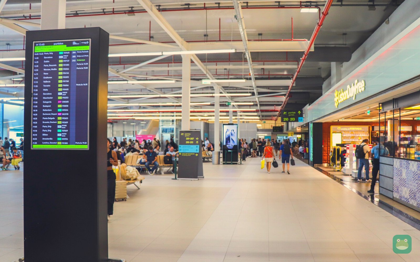 Lisbon Terminal 2 departure area after the January 2026 expansion